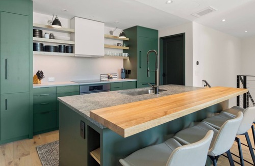 Stowe Area Condo | Steps from Adventure: Modern Mountain Luxury 3-Bed Condo at Spruce Peak in Stowe
