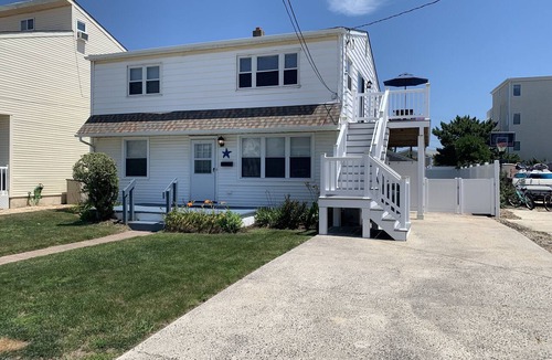 Leeds Point Condo | Steps to the Beach!