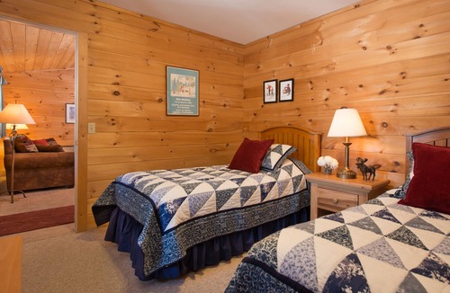 Jeffersonville Hotel | Sterling Ridge Resort