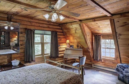 Bethel Cabin | Stonewall Lodge in Barnard, VT. Killington Mt, Saskadena Six, Pico Mt. Ski