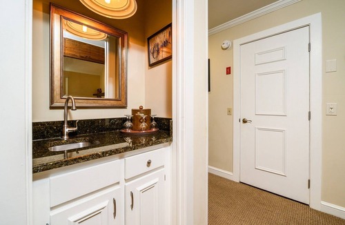 Stowe Area House | Stoweflake 2BR Townhouse with Resort Amenities