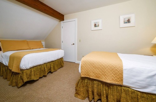 Stowe Area House | Stoweflake 2BR Townhouse with Resort Amenities