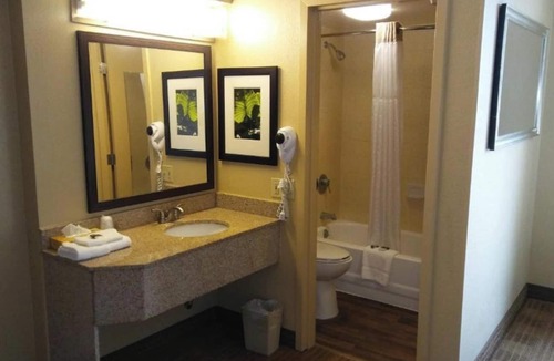 Secret Cove Hotel | Studio 6 Suites Jacksonville Deerwood Park FL