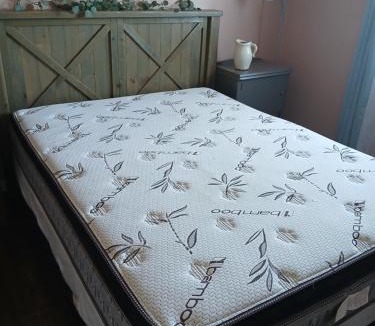 Wasaga Beach Apartment | Studs Lonigans Pub