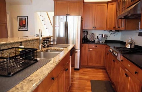 Chittenden County House | Stunning 3BR Home w/Lake access/hot tub