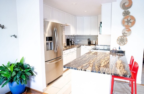 Santa Fe Condo | Stunning Apartment Central to Santa Fe. Private. 5 minutes to City Center