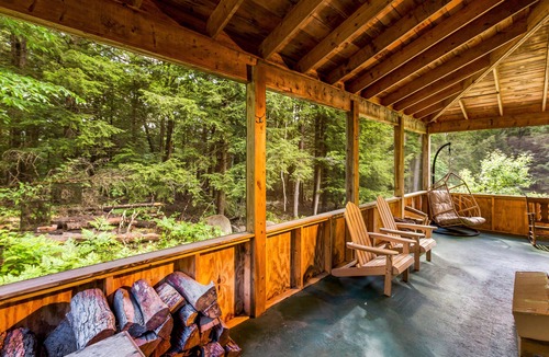 Schroon Lake House | Stunning dog-friendly cabin with grill, deck, golf nearby, & washer/dryer