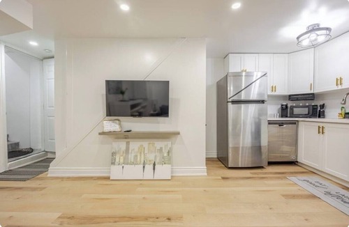 Brampton Apartment | STUNNING & SPACIOUS 1 BEDROOM OASIS