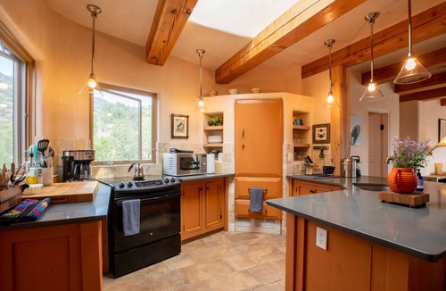 Canones House | Stunning Views of The Pedernal, Expansive Lounge/Deck, 43 acres of Private Land