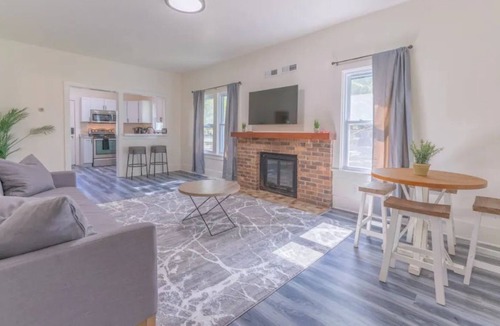 Champlin House | Stylish 2BR Home next to the Mississippi River