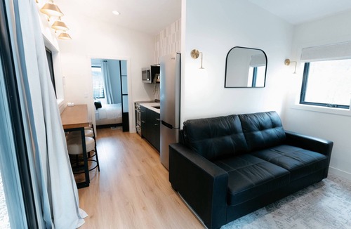 Pepin Cabin | Stylish One-Bedroom Cabin at Woods & Co Weddings + Events
