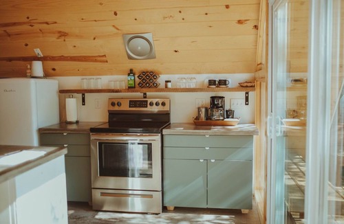 Brook Park House | Stylle Hytte / Northern Cabin Retreat