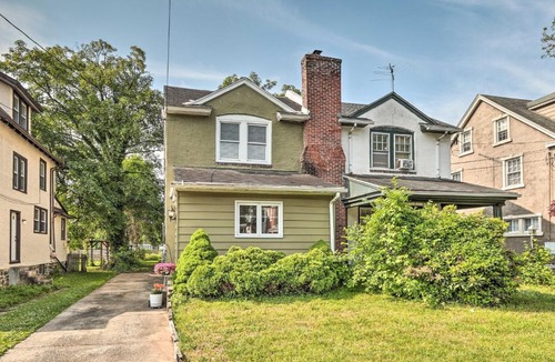 Lansdowne House | Suburban Home w/Backyard Patio < 7 Mi to Dtwn!