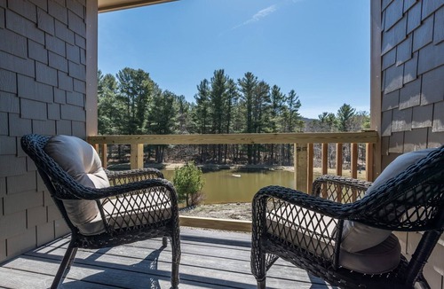Chatham House | Suite 3 - Quiet and private accommodations in a country setting.