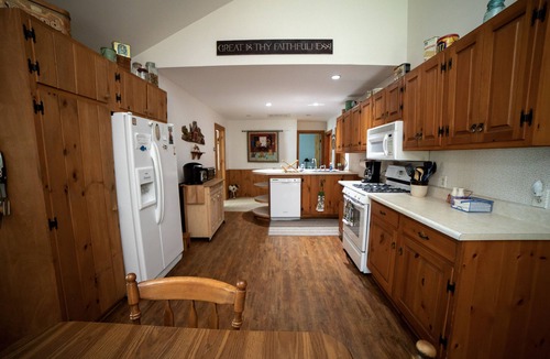 Grand Isle House | Summer Serenity and Fall Fun On Lake Champlain Cove! Great for water activities!