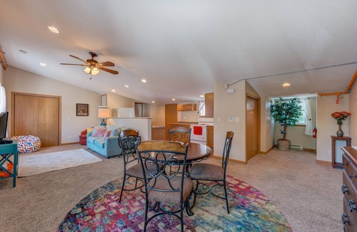 Pepin Condo | Sunrise Condo - Sunny Loft Bedrooms Near The Beach