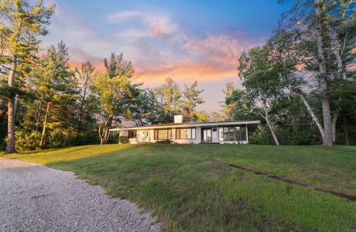 Carlton Cabin | Sunset Bay Lake Home w/Sauna & 32ft Dock