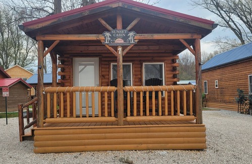 Ashtabula Cabin | Sunset Cabin #7