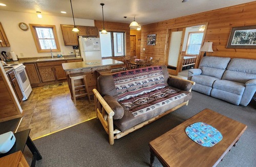 Hayward House | Sunset on the Bay 3-bedroom vacation rental on Nelson Lake w/Private Dock!