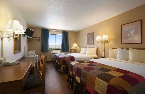 East Las Vegas Hotel | Super 8 by Wyndham Las Vegas