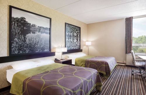 Plattsburgh Hotel | Super 8 by Wyndham Plattsburgh