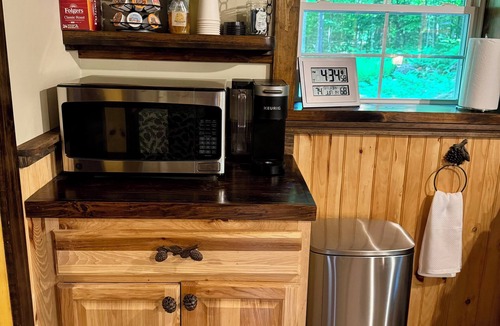 Town of Clifton House | Superb 2-bedroom house with Adirondack style in Cranberry Lake