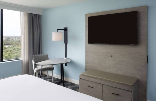 Cocoa Beach Hotel | Surfside Splendor | Onsite Pool + Beach Access | Close to Cocoa Beach