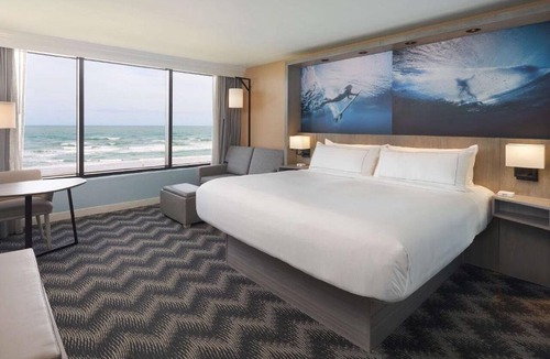 Cocoa Beach Hotel | Surfside Splendor | Onsite Pool + Beach Access | Close to Cocoa Beach