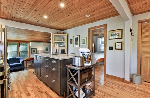 Forest Dale House | Sweet Cottage at Fern Lake – Cozy Lakefront Retreat with Private Dock & Kayaks