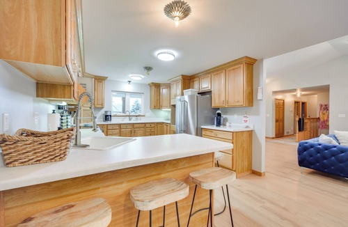 Siren House | Swim Dock & Game Room: Lakefront Home in Siren!
