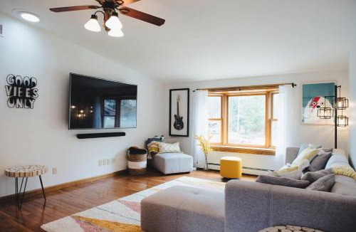 Stowe Area House | Sylvan Rhapsody- Stowe Village classic
