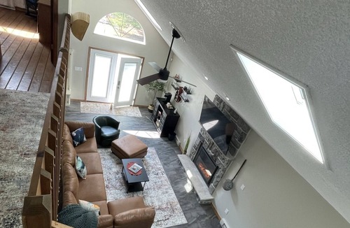 Tafton Ski Chalet | Tafton Vacation Chalet with access to Lake Wallenpaupack