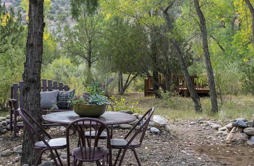 Dixon Cottage | Take Me to the River: Stylish Cottage in Gorgeous Canyon on the Embudo River