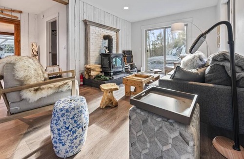 Johnson House | Tastefully renovated, well-equipped ski house with hot tub near Stowe