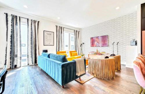 Katie Hill Neighborhood House | Taylor Swift Inspired Hot Tub Rooftop Deck Views