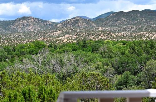Tesuque House | Tesuque Outpost 3 Casitas Best views in Santa Fe
