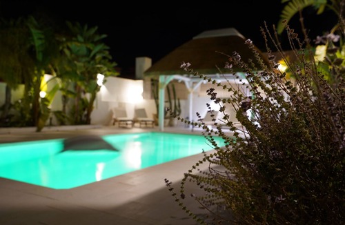 Coin Apartment | Thani Holidays