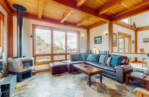 Sea Ranch House | The Barn