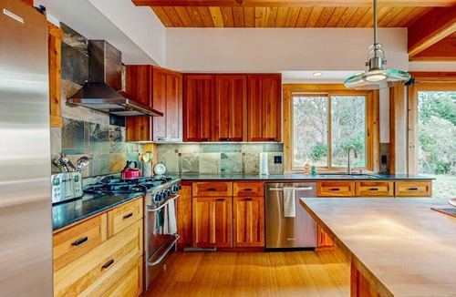 Sea Ranch House | The Barn