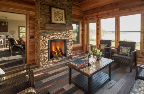 East Gull Lake Cabin | The Beach House at Madden's