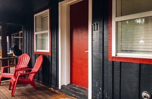 Red River Cabin | The Beautiful Pioneer Lodge 11