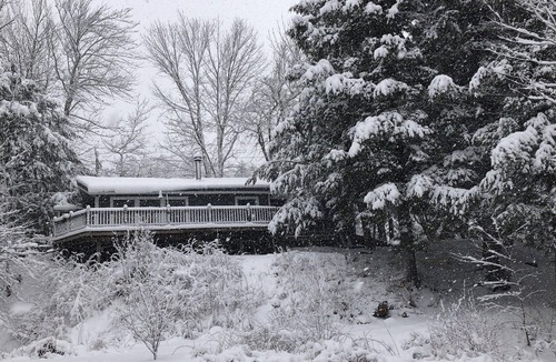 Jeffersonville House | The Brewster Riverfront w/deck, close to exploring