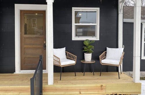 Marshland House | The Broadway Exchange
