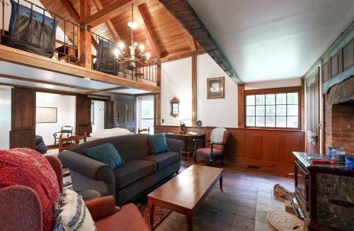 Grafton House | The Brown House