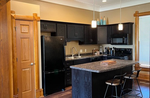 Eau Claire Apartment | The Byron A. Historic Eau Claire Home