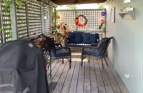 Waterbury Center Cabin | The Coral Cabin
