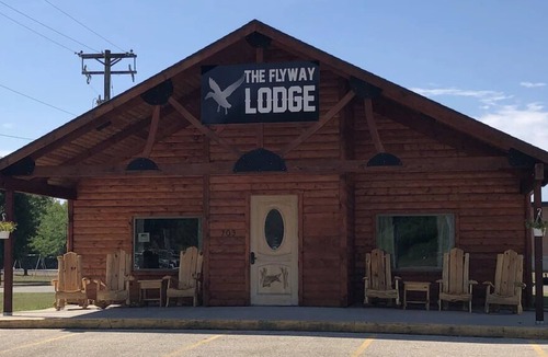 Fountain City Cabin | The Flyway Lodge on the Mississippi - Fountain City, WI