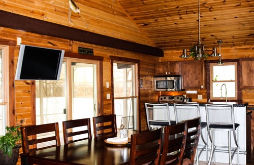 Alma House | The Great River Retreat on Mississippi backwaters: views, modern & peaceful!