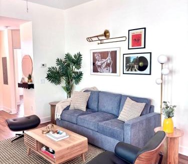 Pleasant Street House | The Harmony Suite Near UF Shands & Downtown