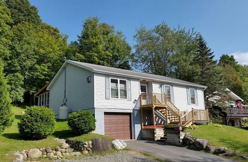 Hillcrest House | The Hut on Grandview in Lake Placid